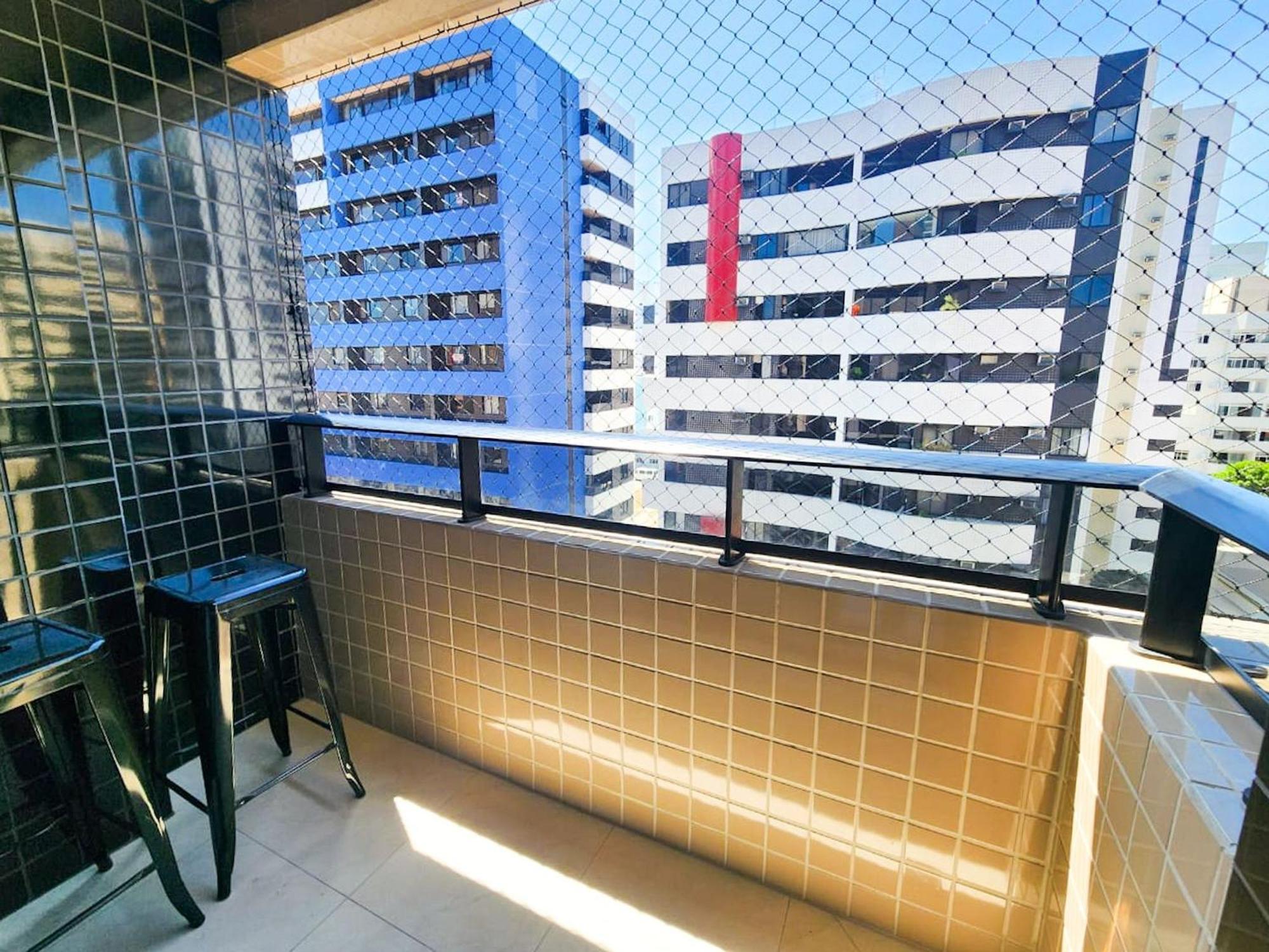 Apartamento Ape Amplo Entre As Praias De Ponta E Pajucara